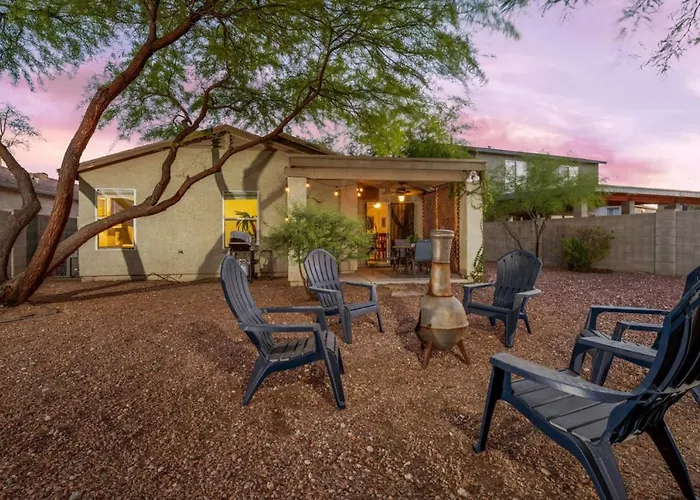 Holiday home Kino, Sleeps 8, 4 Bedroom 2 Ba, Garage, Fenced *