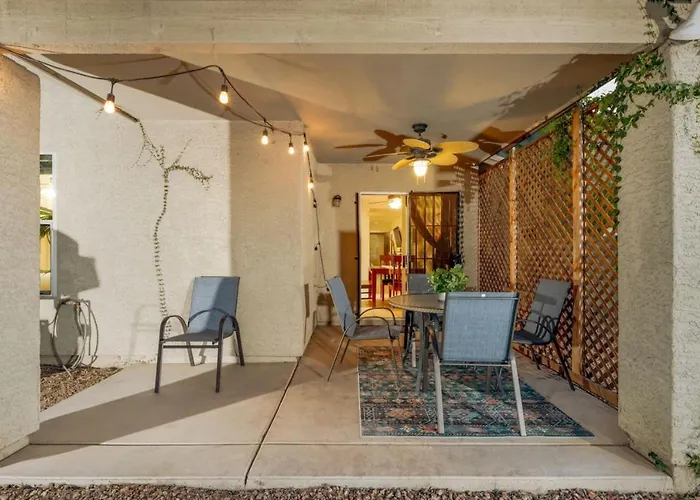 Kino, Sleeps 8, 4 Bedroom 2 Ba, Garage, Fenced Holiday home *
