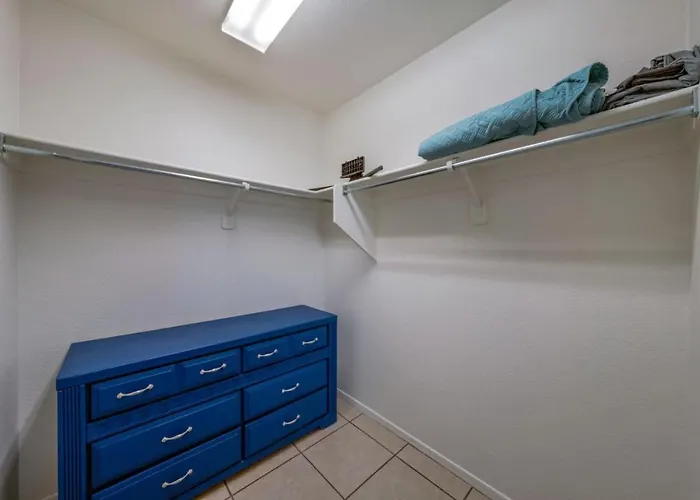 Kino, Sleeps 8, 4 Bedroom 2 Ba, Garage, Fenced Holiday home Tucson