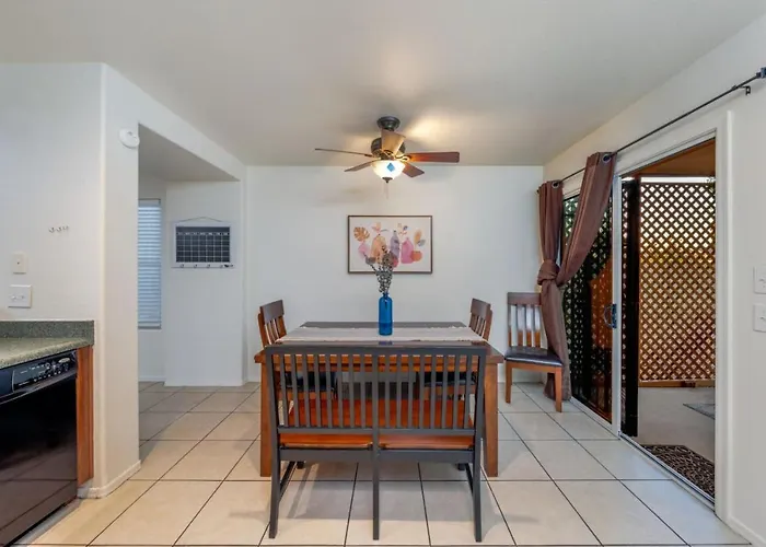 Holiday home Kino, Sleeps 8, 4 Bedroom 2 Ba, Garage, Fenced
